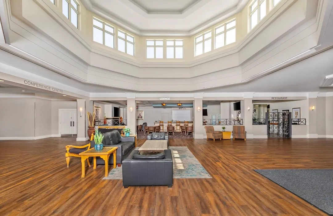 Grand Hotel & Conference Centre Calgary Airport, An Ascend Collection Hotel-1
