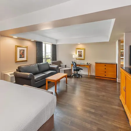 Grand Hotel & Conference Centre Calgary Airport, An Ascend Collection Hotel-3